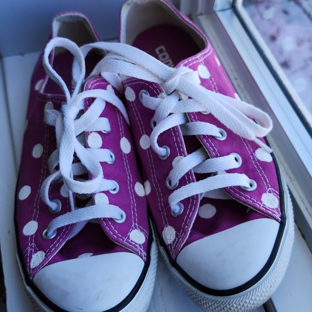Converse Pink Polka Dot Sneakers Size 7